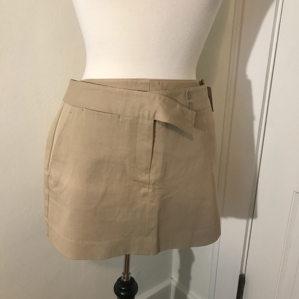 🛍MUST BUNDLE / Theory tan skirt